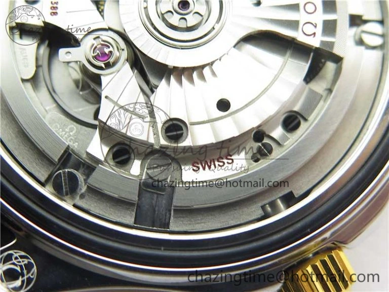 2018 Seamaster Diver 300M SS YG VSF 1:1 Best Edition YG Bezel Black Dial on Black Rubber Strap A8800