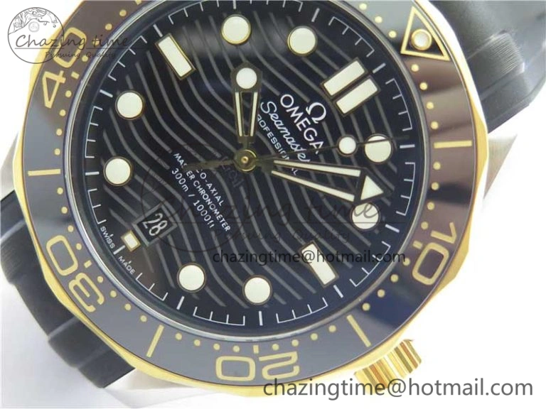 2018 Seamaster Diver 300M SS YG VSF 1:1 Best Edition YG Bezel Black Dial on Black Rubber Strap A8800