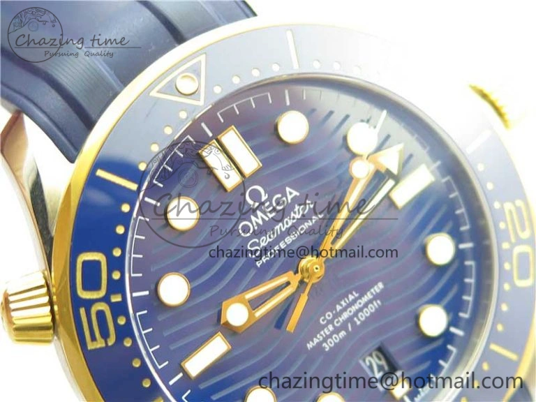 2018 Seamaster Diver 300M SS YG VSF 1:1 Best Edition YG Bezel Blue Dial on Blue Rubber Strap A8800