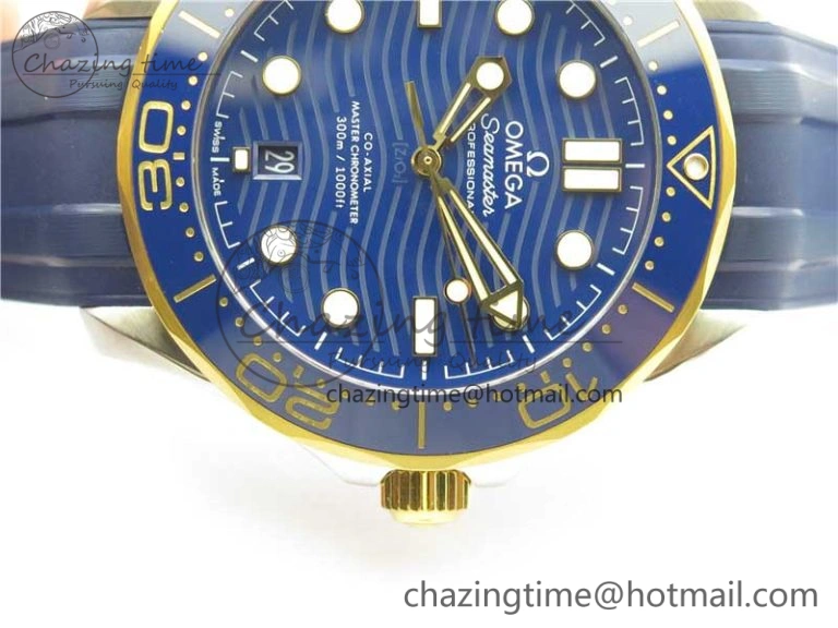 2018 Seamaster Diver 300M SS YG VSF 1:1 Best Edition YG Bezel Blue Dial on Blue Rubber Strap A8800