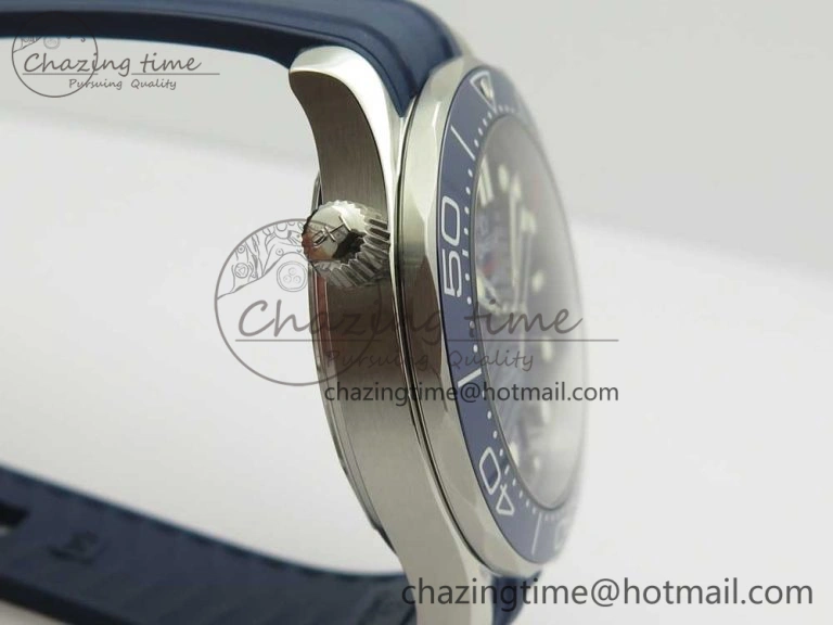 2018 Seamaster Diver 300M VSF 1:1 Best Edition Blue Ceramic Blue Dial on Blue Rubber Strap A8800 V2 (Black Balance Wheel)