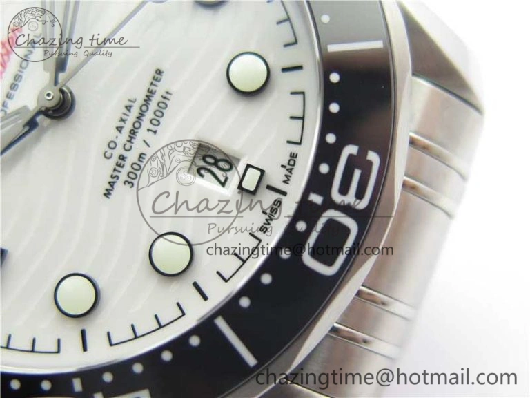 2019 Seamaster Diver 300M SS VSF 1:1 Best Edition Black Bezel White Dial on SS Bracelet A8800