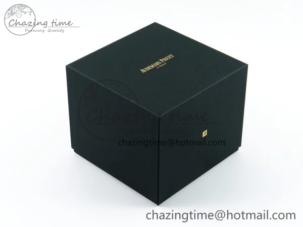 AUDEMARS PIGUET NEW GREEN WOODEN WATCH BOX AND PAPERS IMPORTANT NOTE