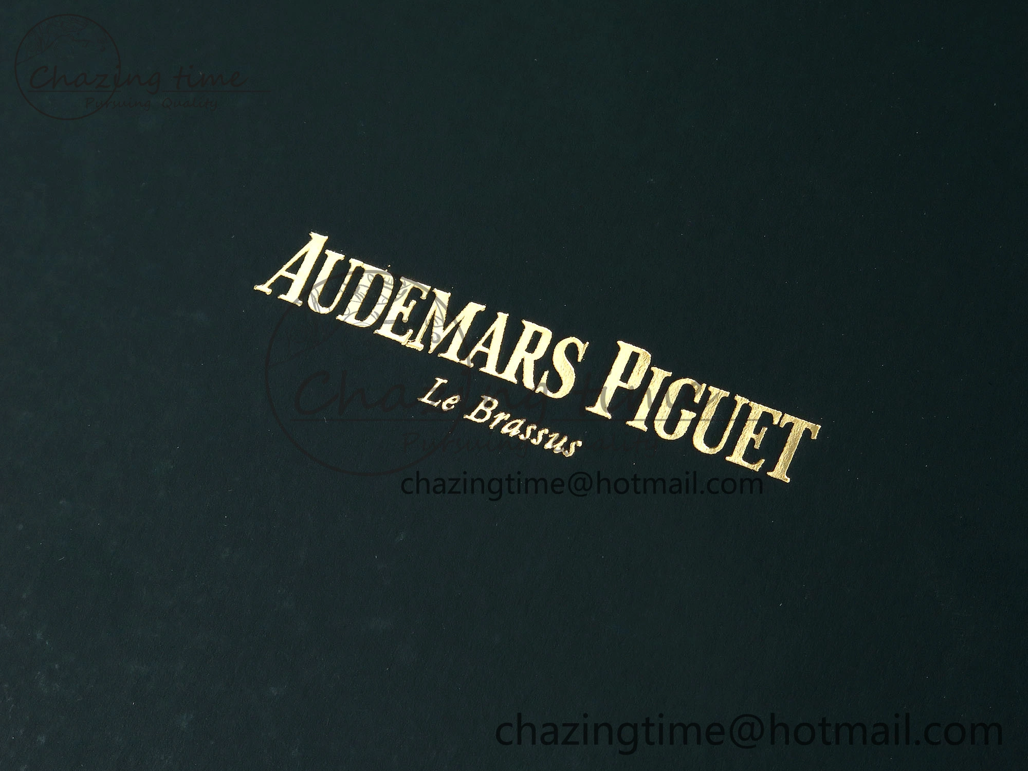 AUDEMARS PIGUET NEW GREEN WOODEN WATCH BOX AND PAPERS IMPORTANT NOTE
