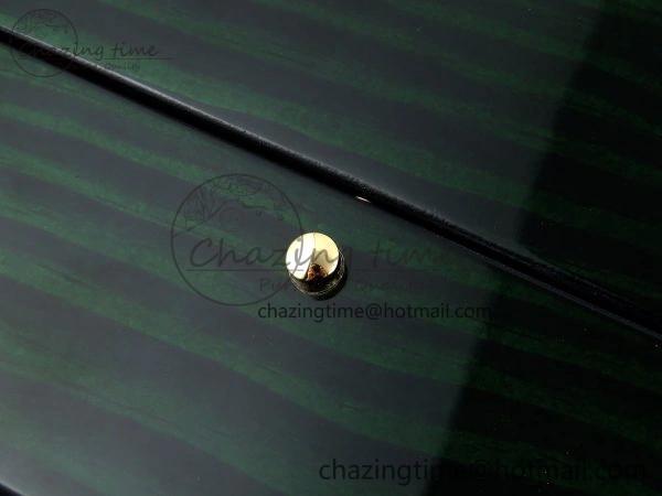 AUDEMARS PIGUET NEW GREEN WOODEN WATCH BOX AND PAPERS IMPORTANT NOTE