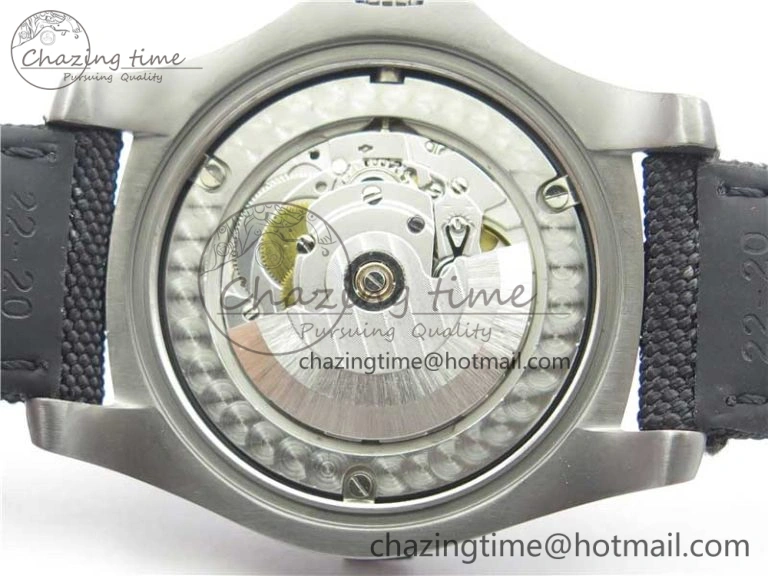 AVENGER Boutique Edition V17310 Dia Bezel Ti DLC 1:1 Best Edition Yellow Dial on Nylon Strap A2824