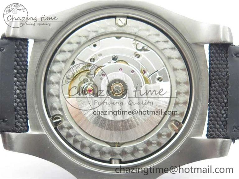 AVENGER Boutique Edition V17310 Dia Bezel Ti DLC 1:1 Best Edition Yellow Dial on Nylon Strap A2824