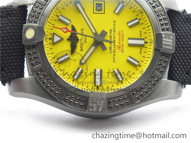 AVENGER Boutique Edition V17310 Dia Bezel Ti DLC 1:1 Best Edition Yellow Dial on Nylon Strap A2824