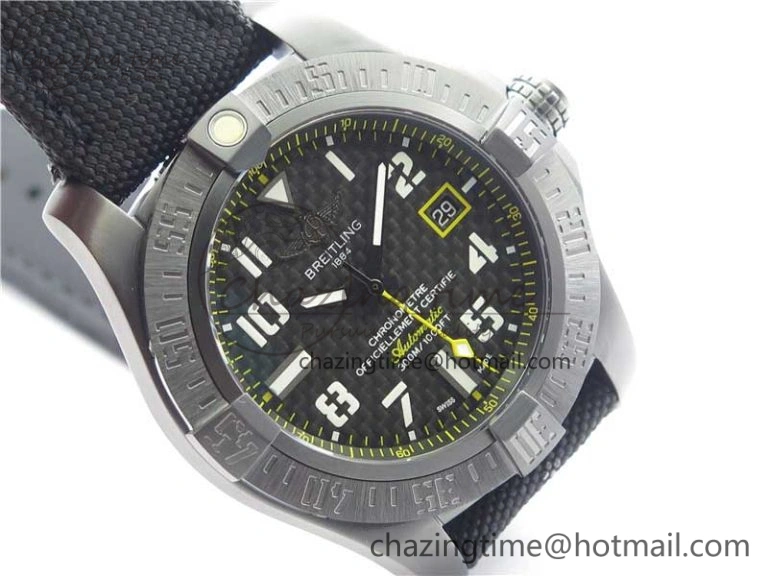 AVENGER Boutique Edition V17310 Ti DLC 1:1 Best Edition Black CF Dial on Nylon Strap A2824