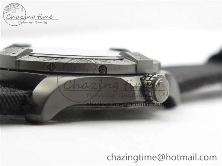 AVENGER Boutique Edition V17310 Ti DLC 1:1 Best Edition Black CF Dial on Nylon Strap A2824