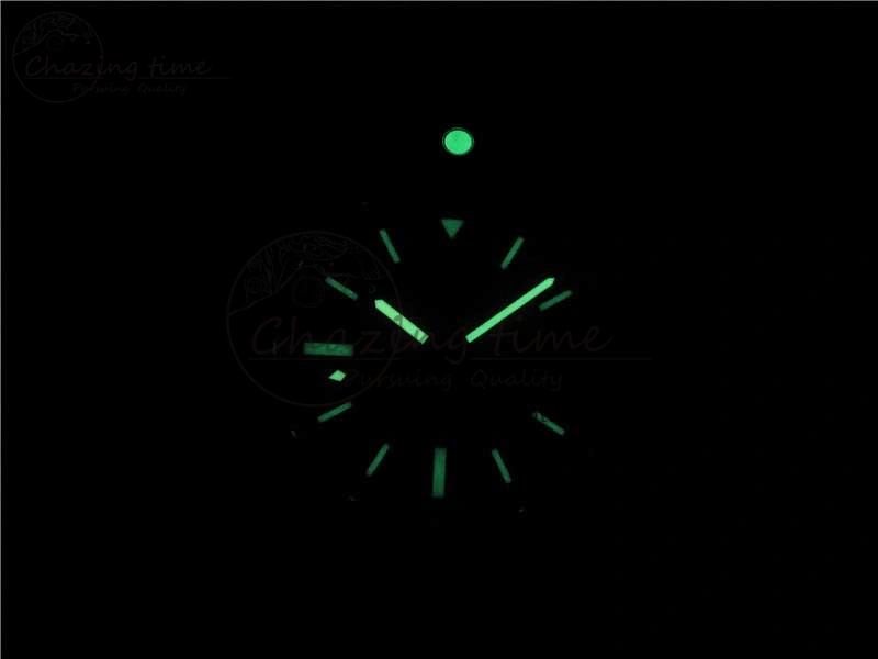 AVENGER Boutique Edition V17310 Ti DLC 1:1 Best Edition Yellow Dial on Rubber Strap A2824