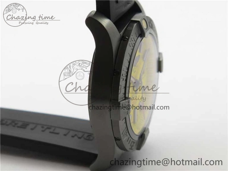 AVENGER Boutique Edition V17310 Ti DLC 1:1 Best Edition Yellow Dial on Rubber Strap A2824