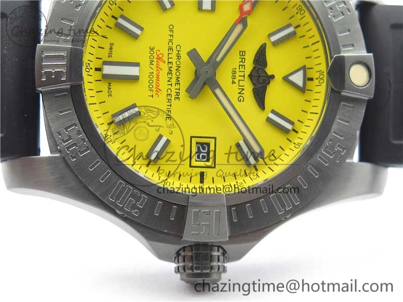 AVENGER Boutique Edition V17310 Ti DLC 1:1 Best Edition Yellow Dial on Rubber Strap A2824