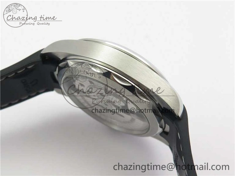 Aqua Terra 150M Master Chronometers VSF 1:1 Best Edition Green Dial on Black Rubber Strap A8900 Super Clone (2 Straps)