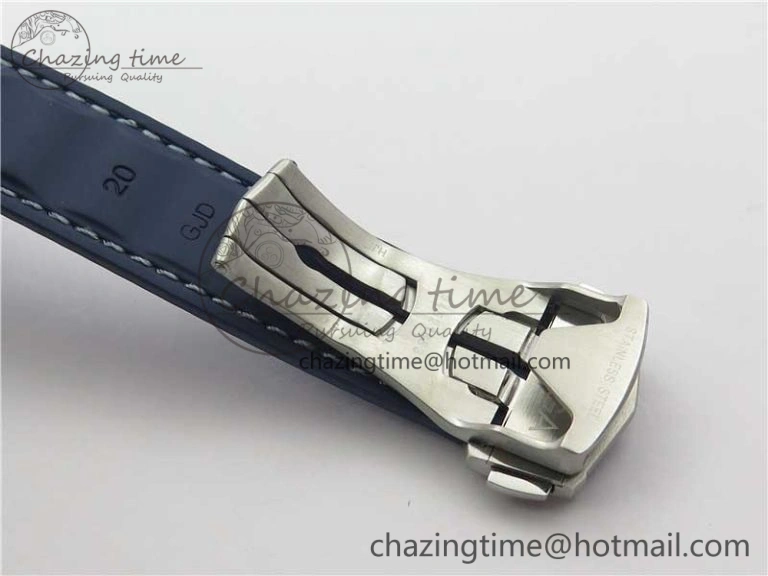 Aqua Terra 150M Master Chronometers VSF 1:1 Best Edition White Dial Gold Hand on Blue Rubber Strap A8900 Super Clone