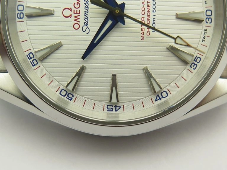 Aqua Terra 150M SS VSF 1:1 Best Edition White Textured Dial Blue Hands On SS Bracelet A8500 Super Clone