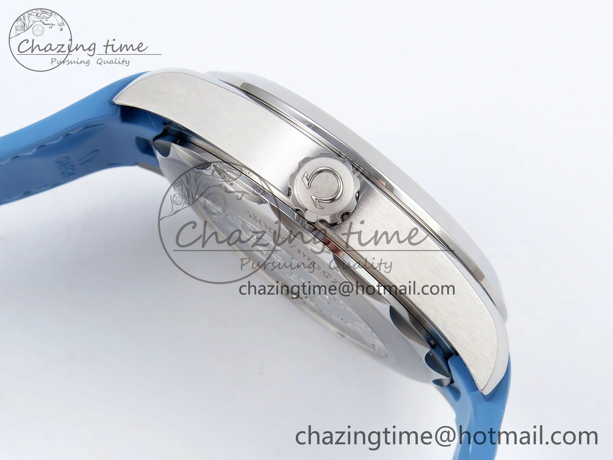 Aqua Terra GMT Worldtimer 43mm VSF 1:1 Best Edition Summer Blue Dial on Blue Rubber Strap A8938 Super Clone
