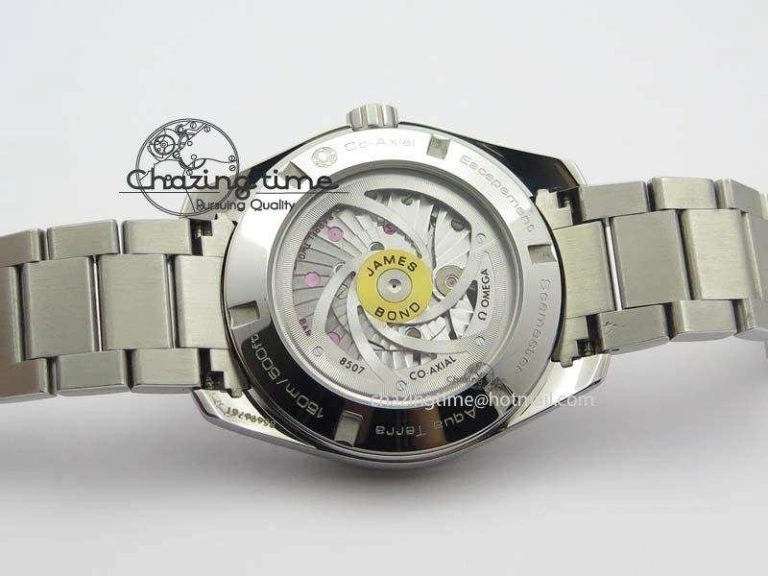 Aqua Terra ‘James Bond’ SS JHF Best Edition Blue Dial On SS Bracelet A8507