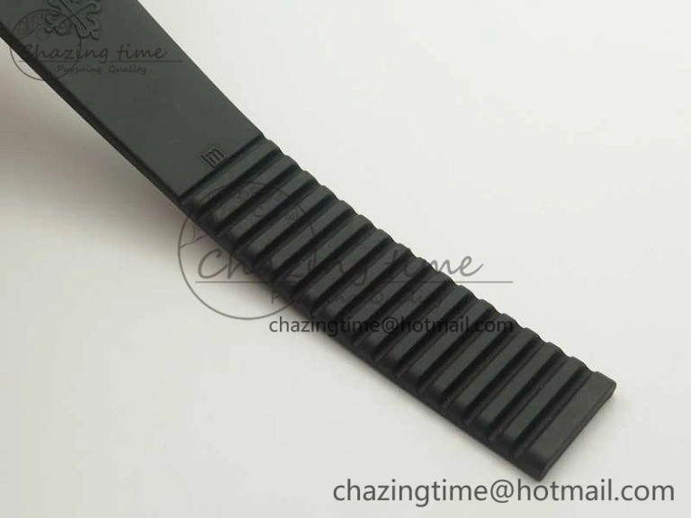 Aquanaut Jumbo 5069G SS Best Edition Black Dial On Black Rubber Strap Asian PP324CS(Free Box)
