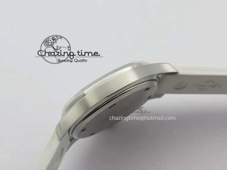 Aquanaut SS 35mm Best Editon White Dial Diamond Bezel On White Rubber Strap Ronda Quartz
