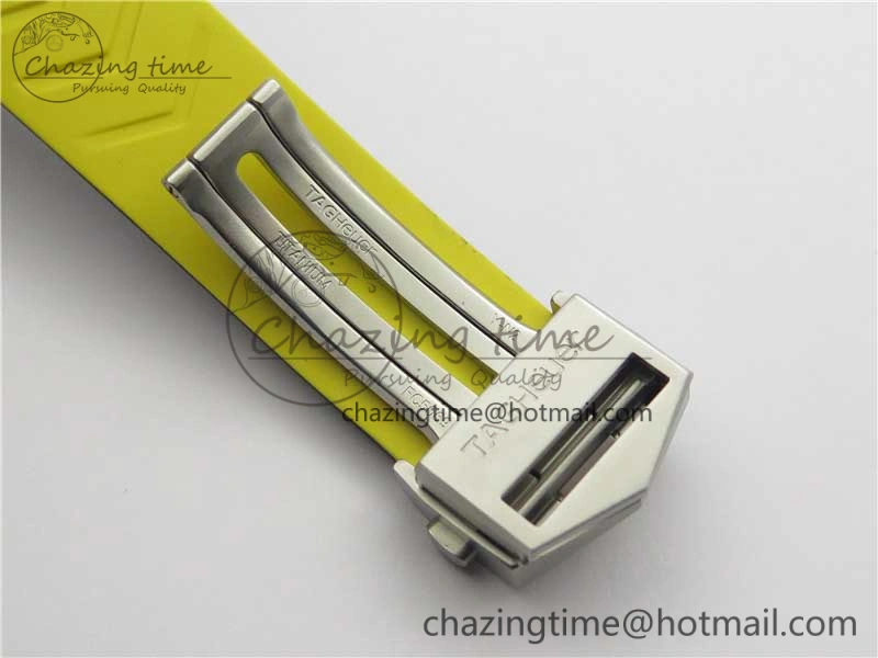 Aquaracer Calibre 5 SS 43mm V6F 1:1 Best Edition Black Dial 2 Yellow Line on Black Rubber Strap A2824