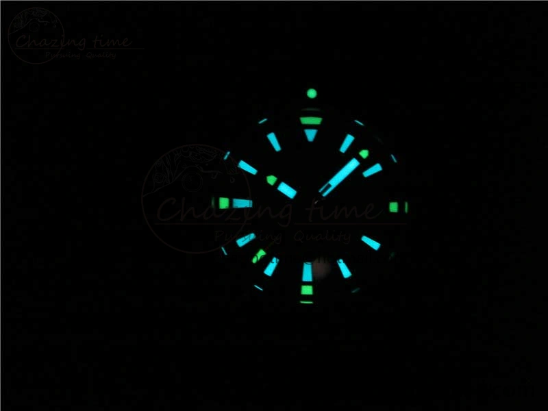 Aquaracer Calibre 5 SS 43mm V6F 1:1 Best Edition Black Dial 2 Yellow Line on Black Rubber Strap A2824