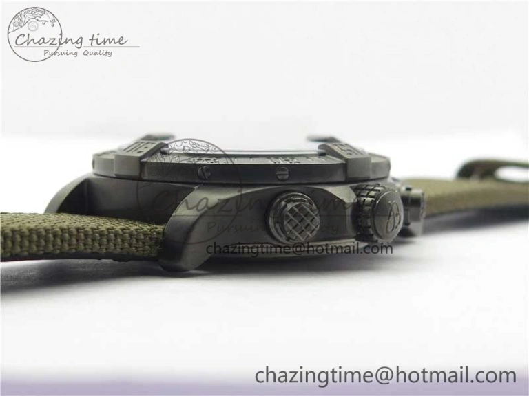 Avenger Bandit Titanium DLC B50 Best Edition Gray Carbon Dial on Green Nylon Strap A7750