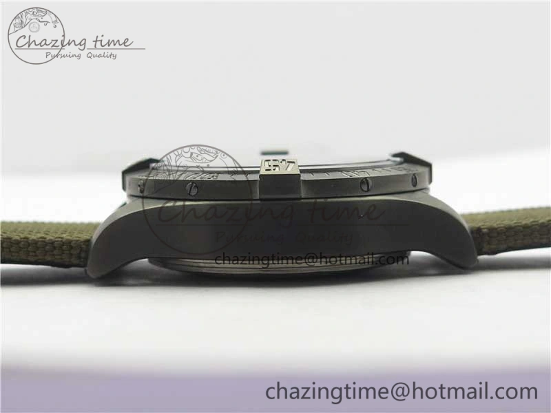 Avenger Bandit Titanium DLC B50 Best Edition Gray Carbon Dial on Green Nylon Strap A7750