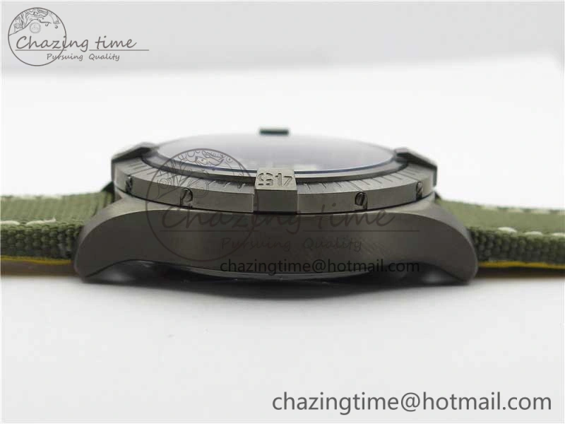 Avenger Bandit V13317 Titanium DLC B50 Best Edition Green Dial on Green Nylon Strap A7750