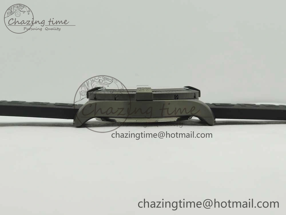 Avenger BlackBird 44mm DLC GF 1:1 Best Edition Titanium Case Black Dial on Black Rubber Strap A2824 V4 (Free Box)