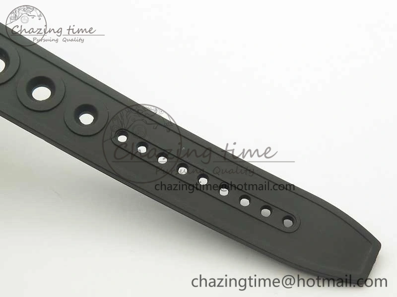 Avenger Blackbird V17311 Ti DLC 1:1 Best Edition Black CF Dial on Rubber Strap A2824