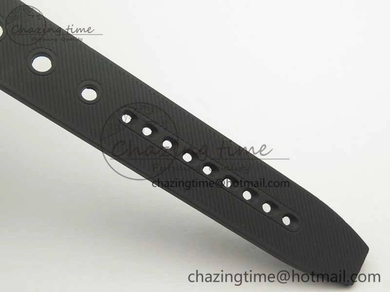 Avenger Blackbird V17311 Ti DLC 1:1 Best Edition Black CF Dial on Rubber Strap A2824
