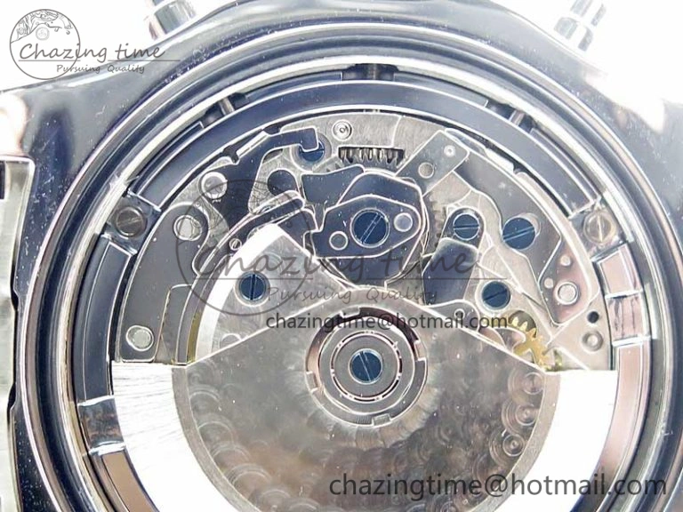 Avenger Chronograph 43mm SS B12F Best Edition White Dial on SS Bracelet A7750