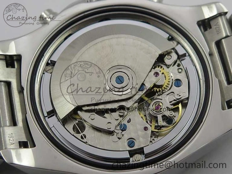 Avenger Chronograph 43mm SS B12F Best Edition White Dial on SS Bracelet A7750