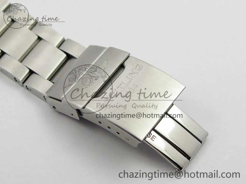 Avenger Chronograph 43mm SS B12F Best Edition White Dial on SS Bracelet A7750