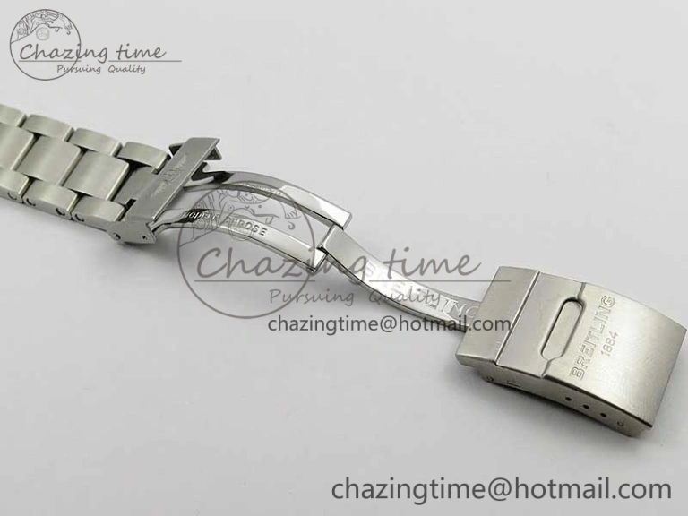 Avenger Chronograph 43mm SS B12F Best Edition White Dial on SS Bracelet A7750