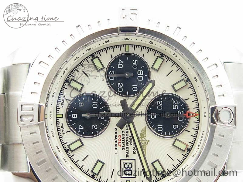 Avenger Chronograph 43mm SS B12F Best Edition White Dial on SS Bracelet A7750