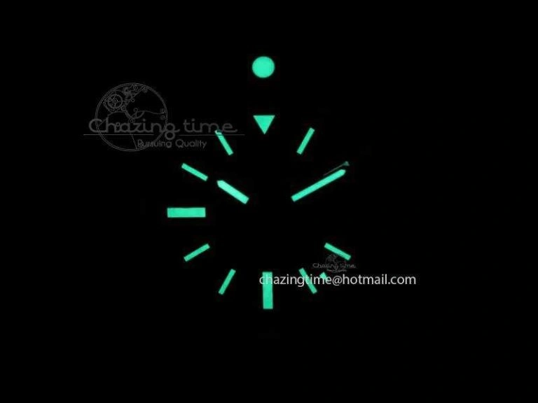 Avenger GMT DLC GF Best Edition Black Sticks Marker Dial On Rubber Strap A2836