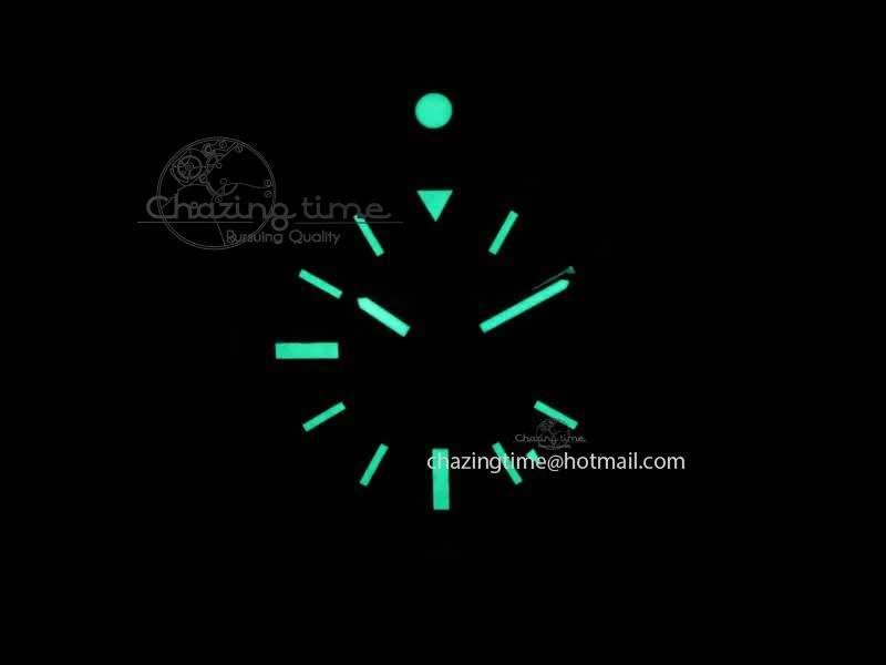 Avenger GMT DLC GF Best Edition Black Sticks Marker Dial On Rubber Strap A2836