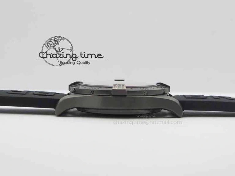 Avenger GMT DLC GF Best Edition Black Sticks Marker Dial On Rubber Strap A2836