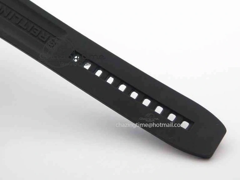 Avenger GMT DLC GF Best Edition Black Sticks Marker Dial On Rubber Strap A2836