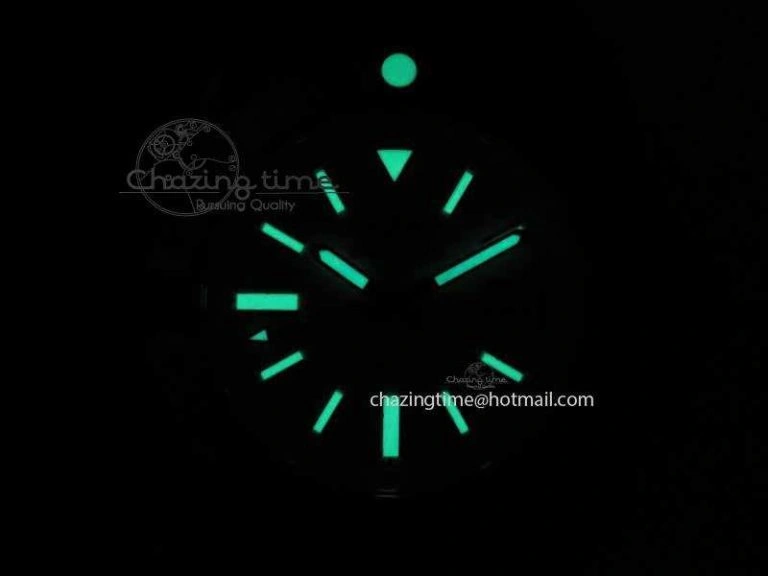 Avenger GMT SS GF 1:1 Best Edition White Sticks Marker Dial On Rubber Strap A2836