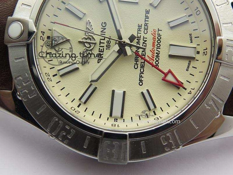Avenger II GMT SS Cream Dial On Brown Leather Strap A2836