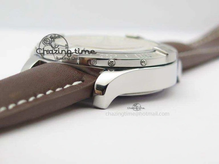 Avenger II GMT SS Cream Dial On Brown Leather Strap A2836