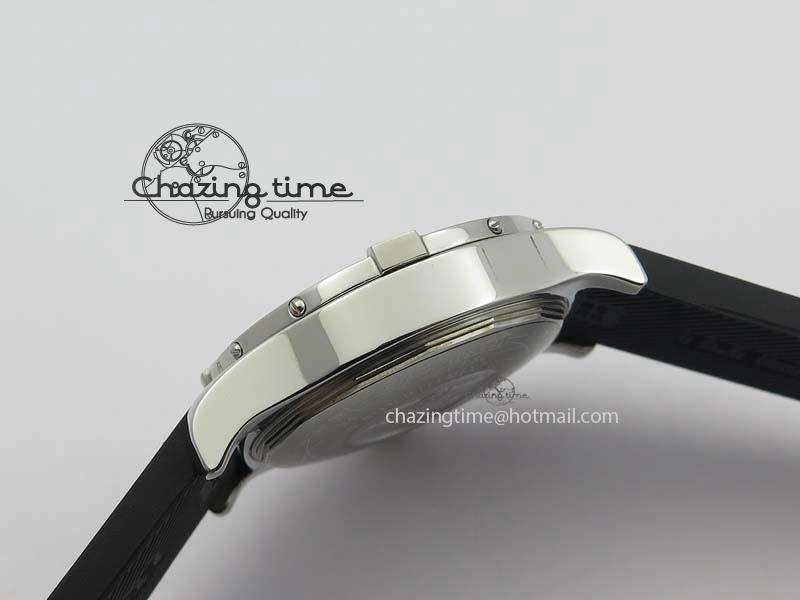 Avenger II GMT SS Cream Dial On Rubber Strap A2836