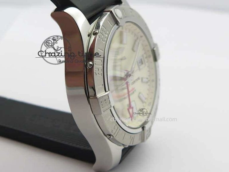 Avenger II GMT SS Cream Dial On Rubber Strap A2836