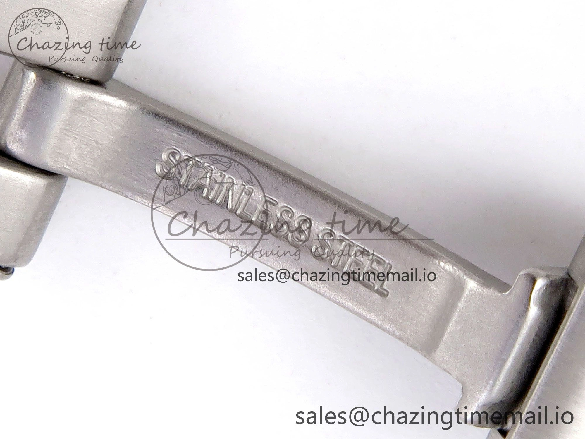 Ballon Bleu Ladies 28mm SS AF 1:1 Best Edition White Dial Big Diamonds Bezel on SS Bracelet Ronda Quartz