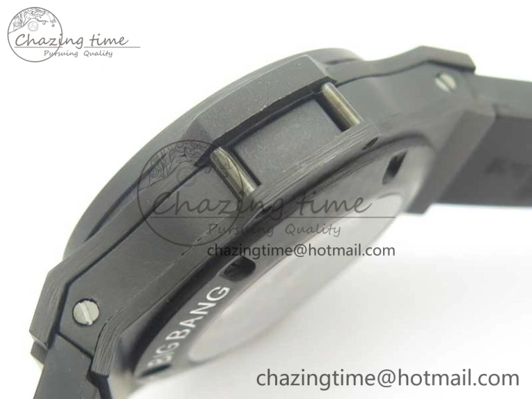 Big Bang 44mm Full Carbon Fiber 3AF CF Dial Silver Markers Hands Black Subdial on Rubber Strap HUB4100