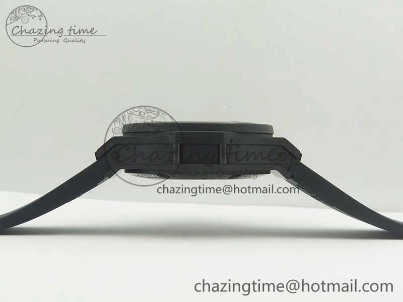 Big Bang 44mm Full Carbon Fiber 3AF CF Dial Silver Markers Hands on Black Rubber Strap HUB4100
