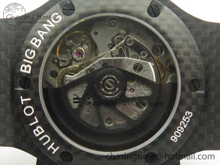 Big Bang 44mm Full Carbon Fiber 3AF CF Dial Silver Markers Hands on Black Rubber Strap HUB4100
